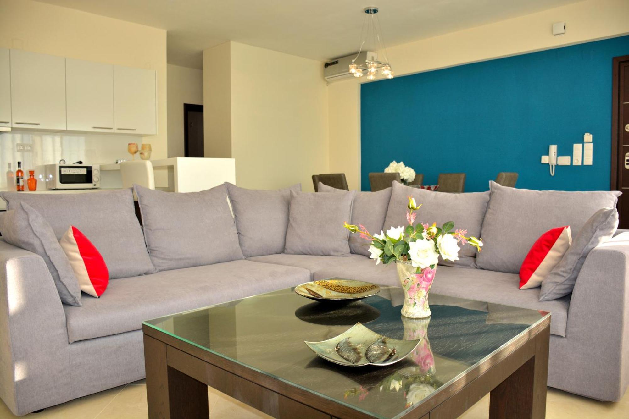 Luxury Suites In Stavromenos الغرفة الصورة